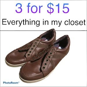 3 For $15 Men's size 9 Brown shoes.